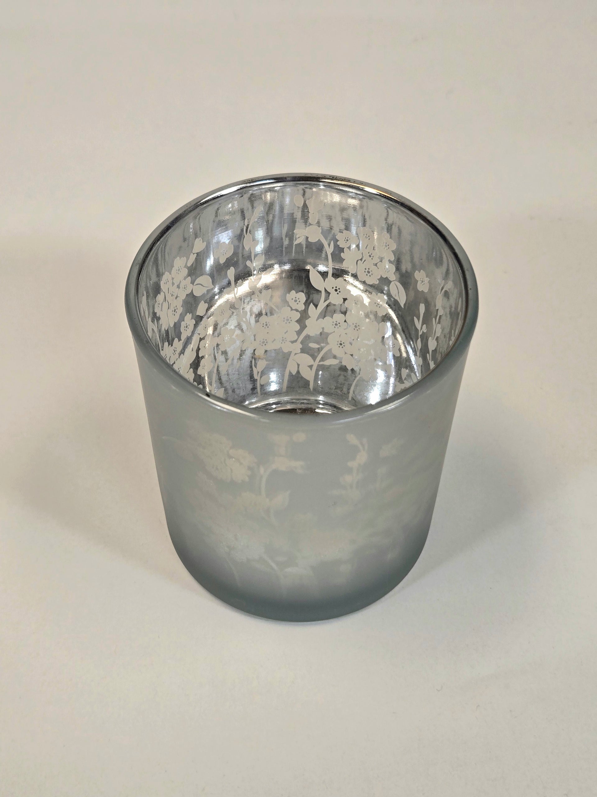 Grey Floral Candle Holder 3"Dx3.5" Melrose 82807