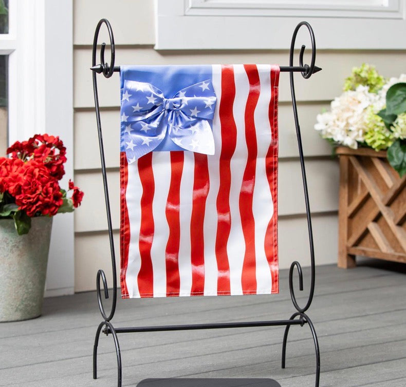 Red White and Bows Applique Flag Evergreen APBG0VAGF425