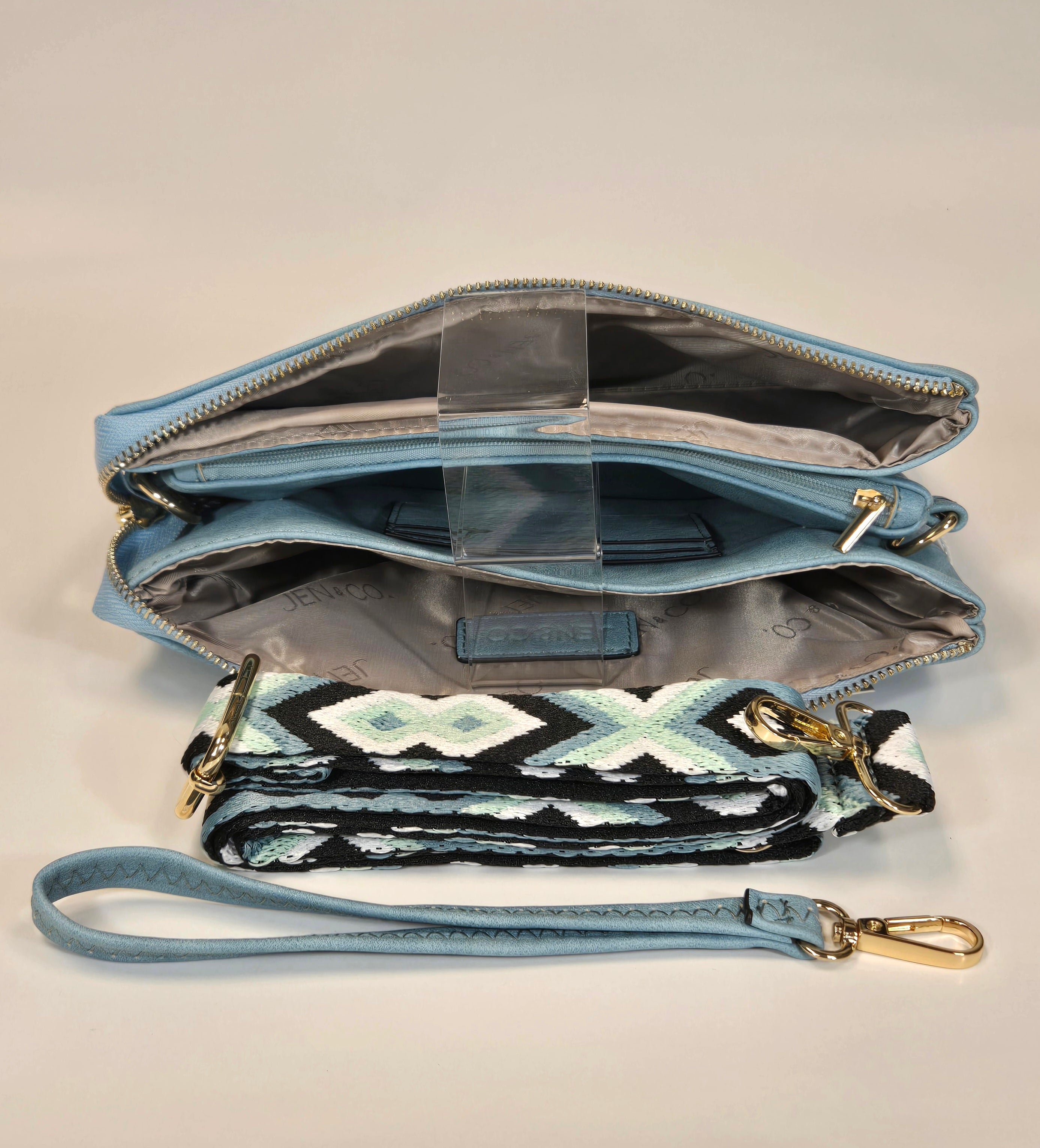 M2056 Iceberg Izzy Jen&Co