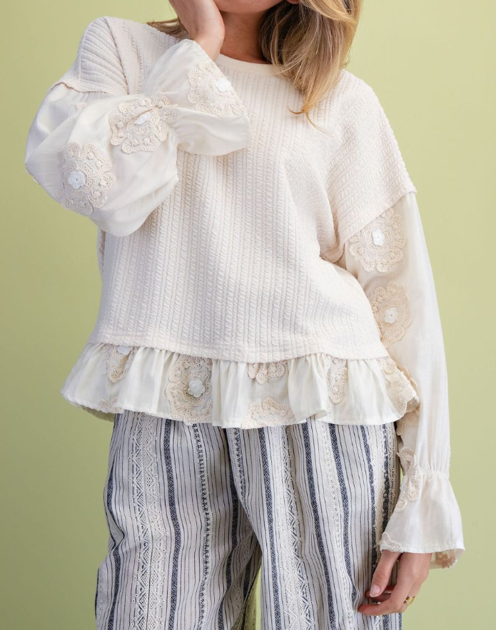 Ruffle Lace Top Ivory Easel ST100155