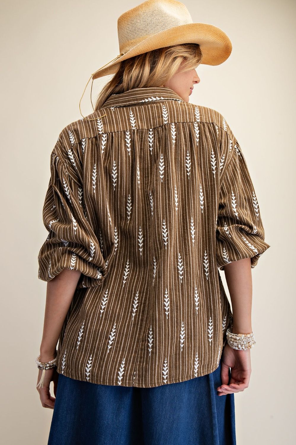Button Down Stripe and Leaf Shirt Easel ET29792